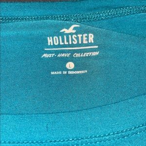 Blue Hollister tee
